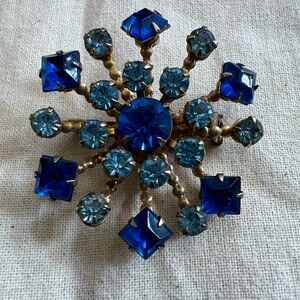Antique Faux Sapphire and Gold Brooch.